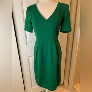 NWT H&M V-Neckline Midi Dress 👗